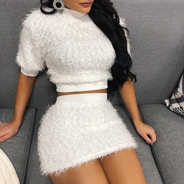 Plush hip sexy two piece short skirt set