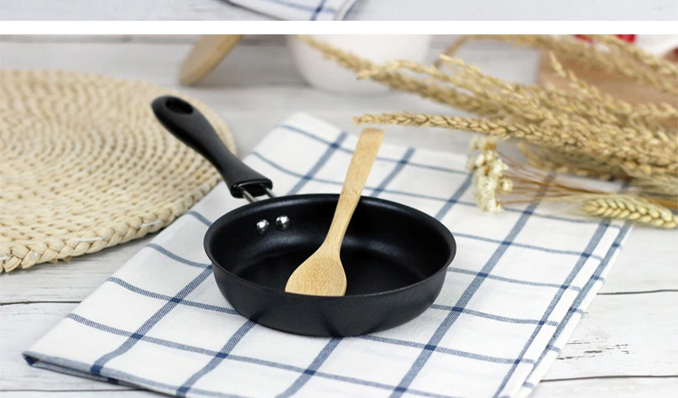 Zinc 12CM Mini Frying Pan Hot-selling Pure Lron Coated Non-Stick Frying Pan Frying Egg Artifact Pan