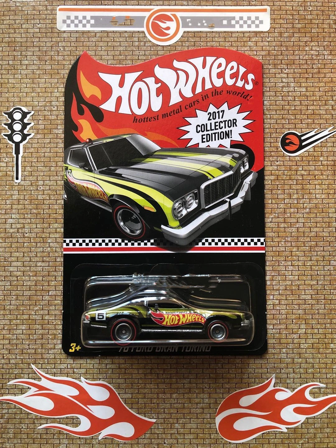 Hot Wheels Alloy Car Iron Bottom Rubber Tire
