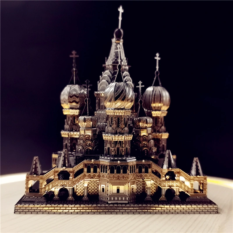 European and American Notre Dame de Paris puzzle model