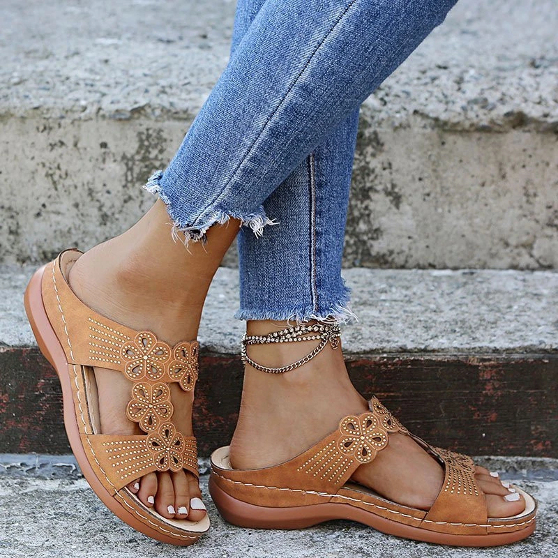 Rhinestone Casual Slope Heel Slippers