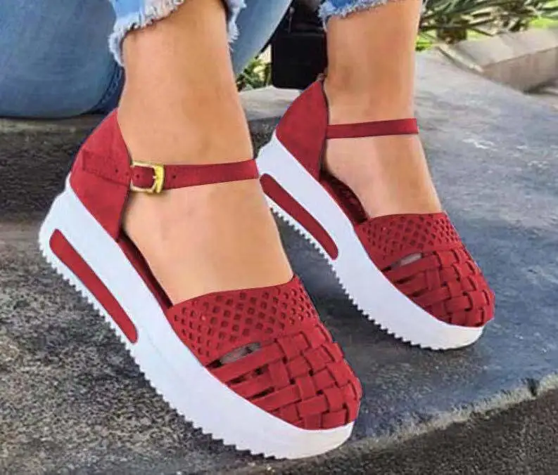 Summer New Fashion Word Buckle With Thick Bottom Toe Cap Sandals For Women