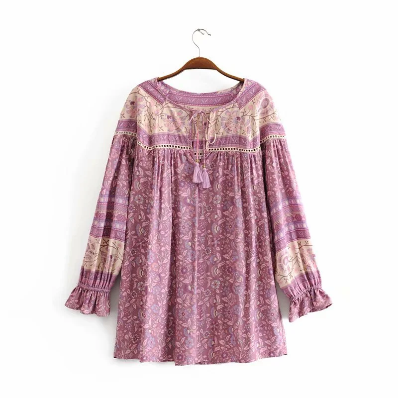 Positioning flower stitching lace shirt