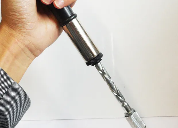 Hand-pressed Semi-automatic Ratchet Screwdriver, Fast And Labor-saving Screwdriver