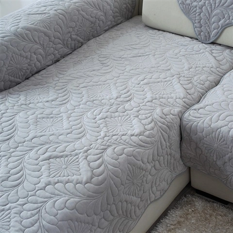 Plush non-slip sofa cover