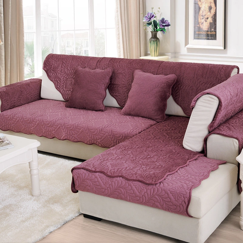 Plush non-slip sofa cover
