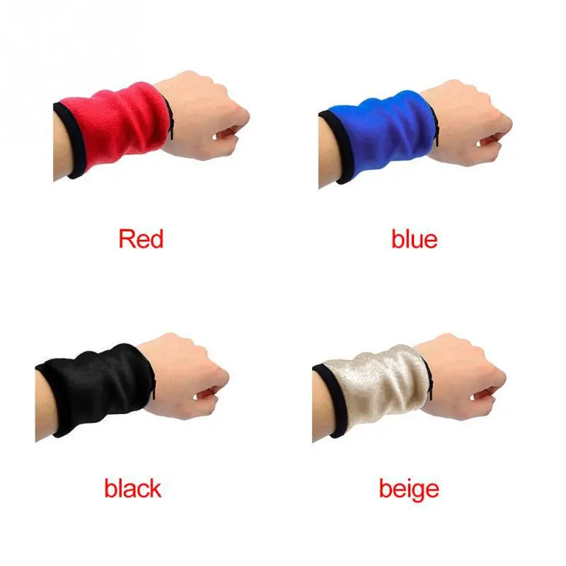 Sweat-absorbent multifunctional wrist bag