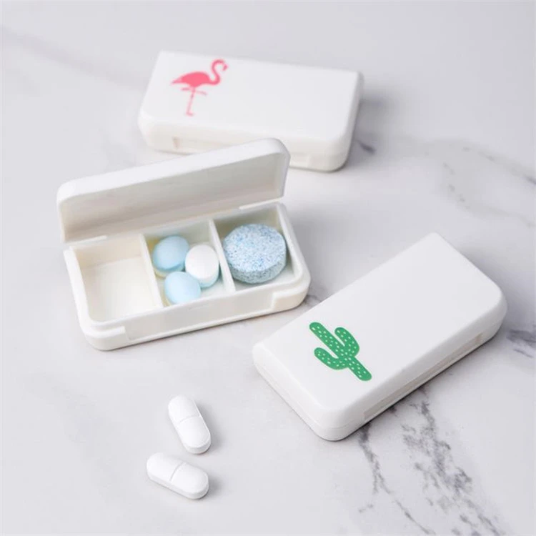 Portable pill storage box