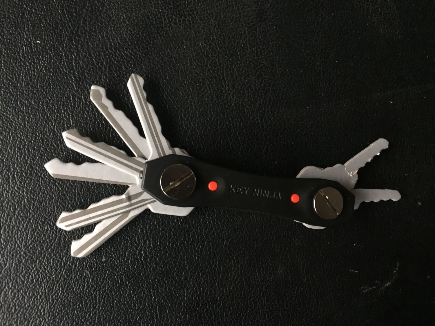 Keychain keychain with built-in dual LED lights