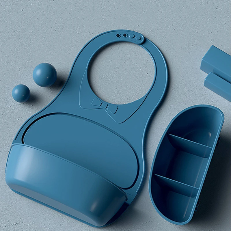 Three-dimensional baby silicone bib