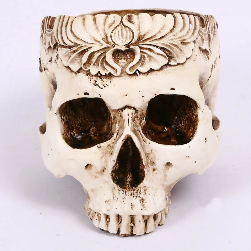 Skull ashtray flower pot