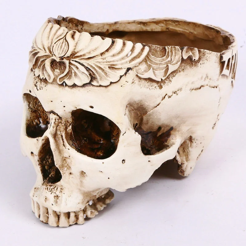 Skull ashtray flower pot