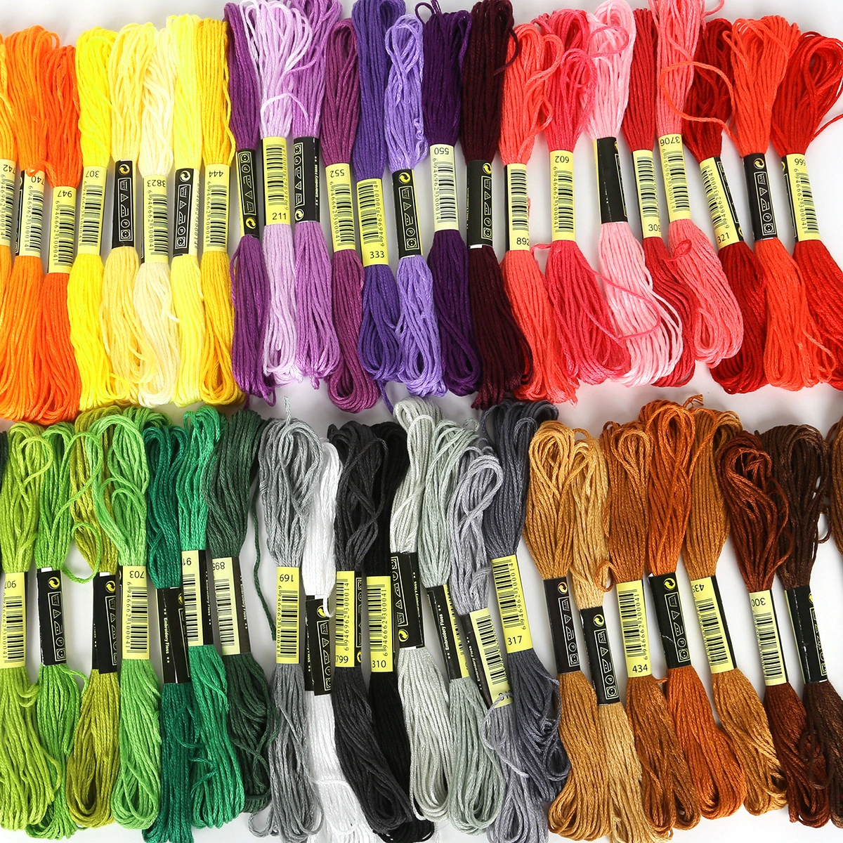 8 colors of cross stitch thread mixed