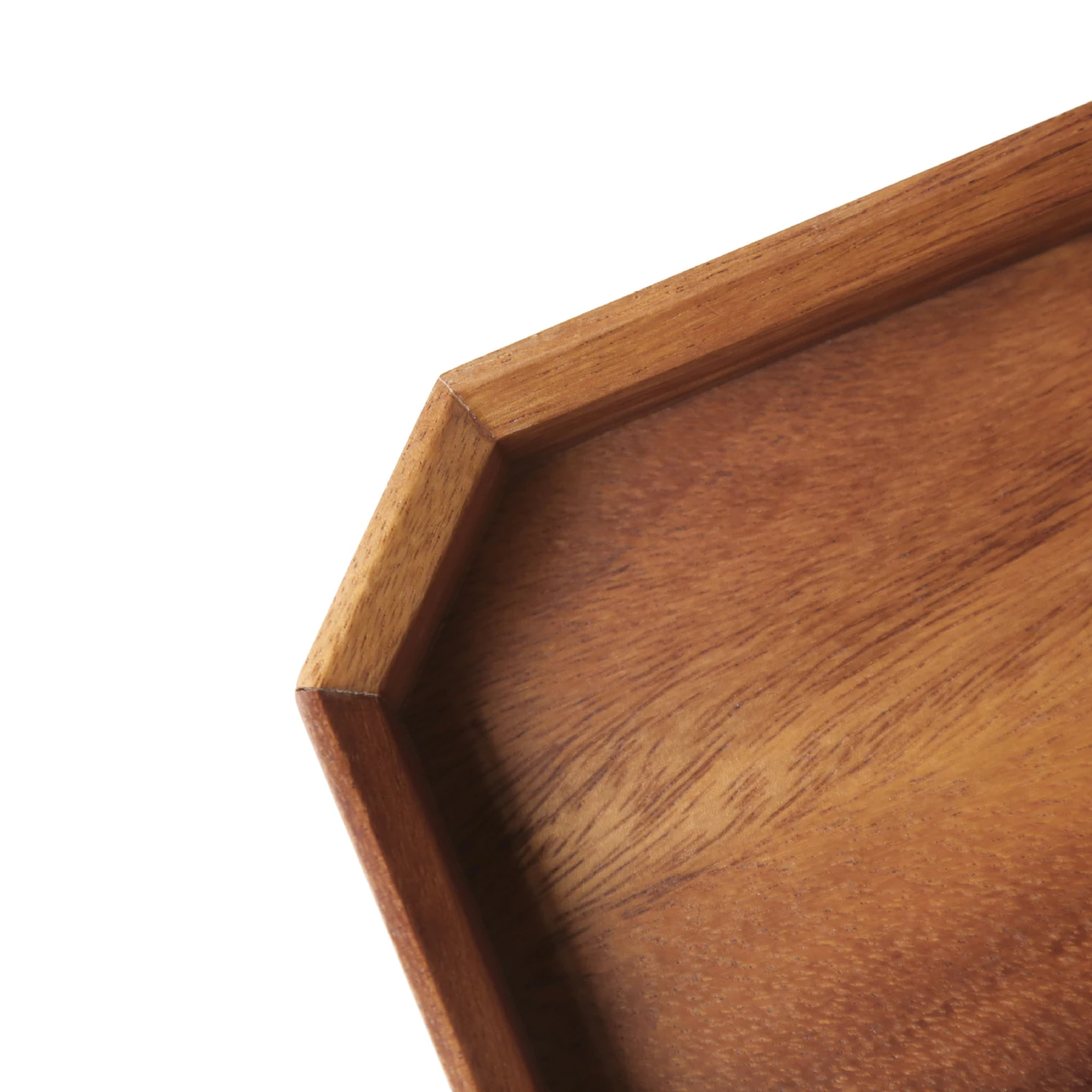 Pentagonal solid wood pallet