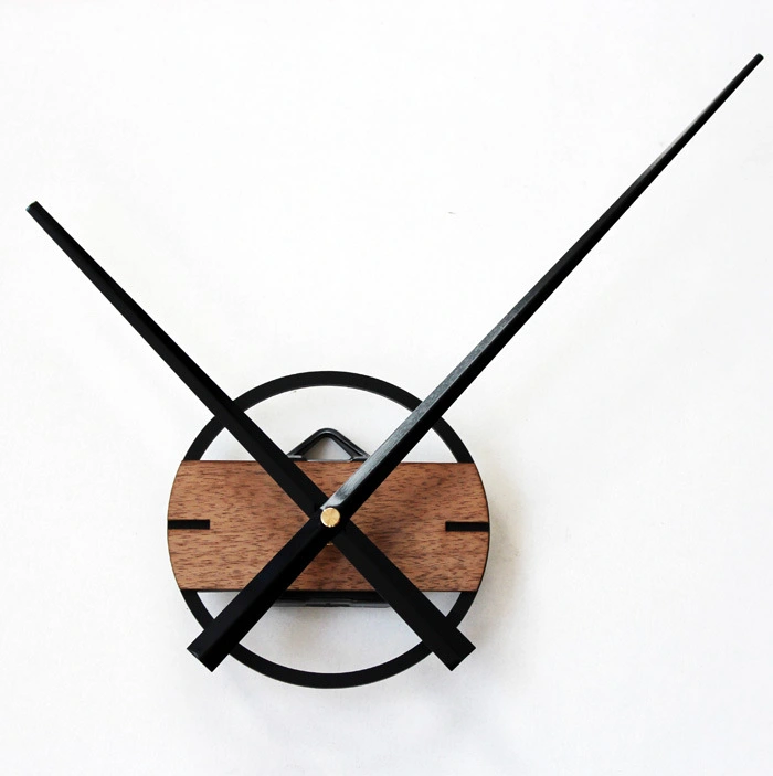 Log Wall Clock Movement With Large Hands