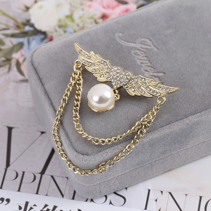 Japanese Cute Wing Brooch Heart-shaped Diamond Double Chain Brooch
