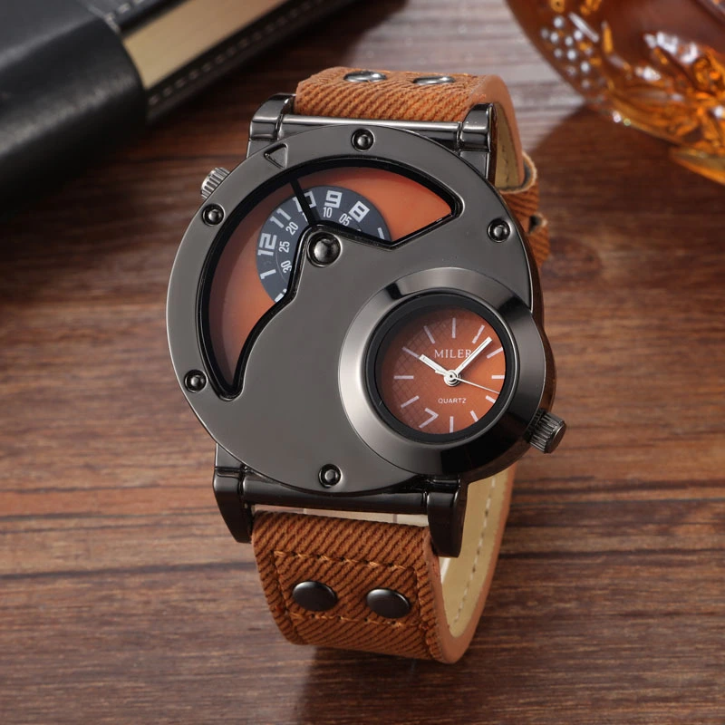 Dual movement quartz watch