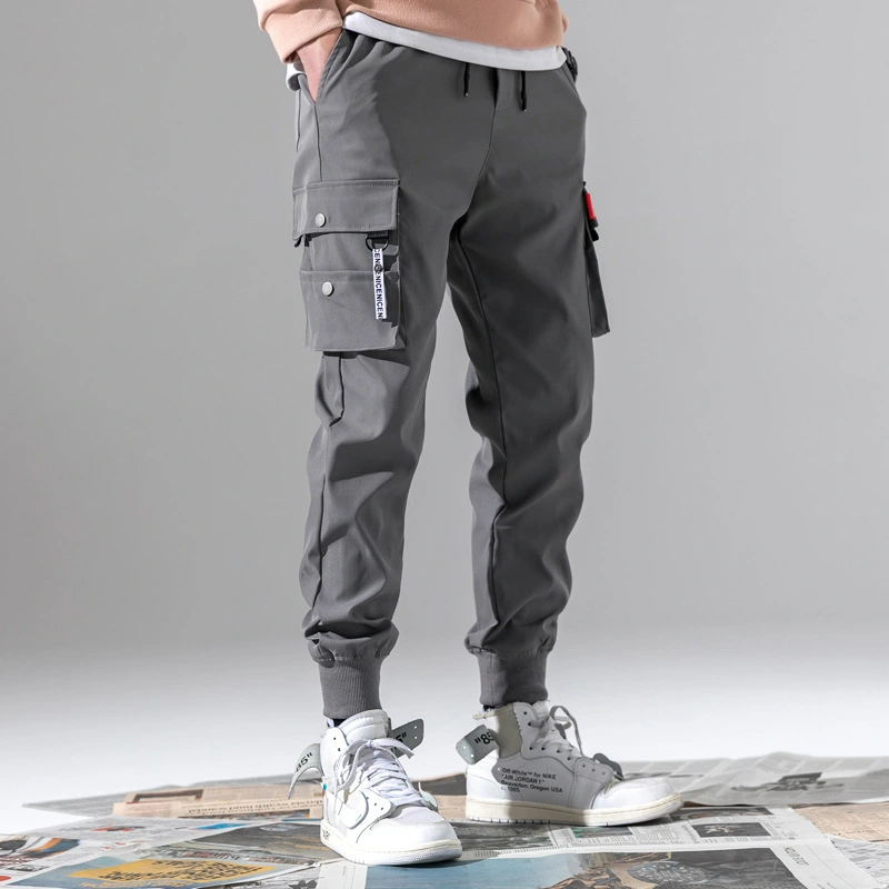 Pants with velvet padded feet in autumn and winter