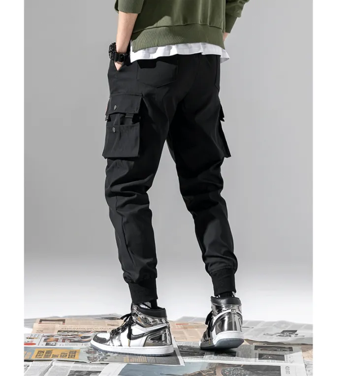 Pants with velvet padded feet in autumn and winter