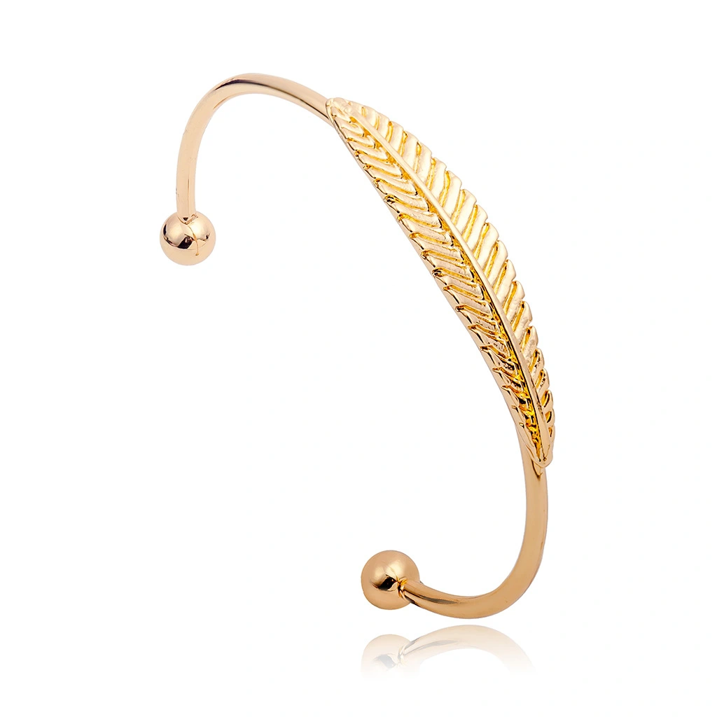 Trendy Wild Leaf Bracelet