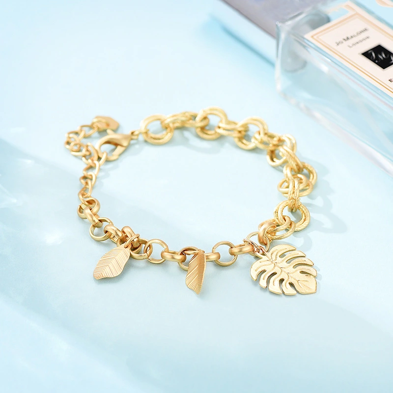 Creative Personality Fashion Asymmetrical Geometric Leaf Alloy Bracelet