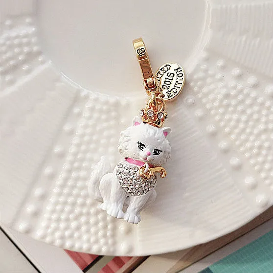 White Cat Necklace Pendant With Rhinestones