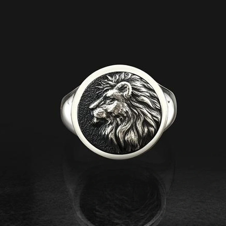 New European and American vintage lion man ring