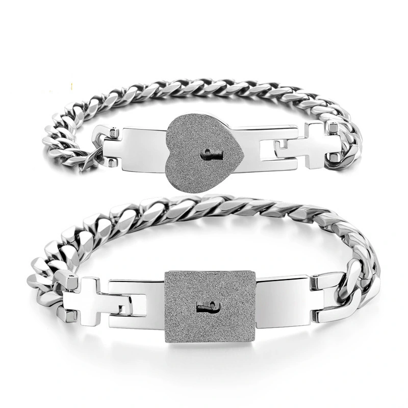 Male and female concentric lock interlock key bracelet