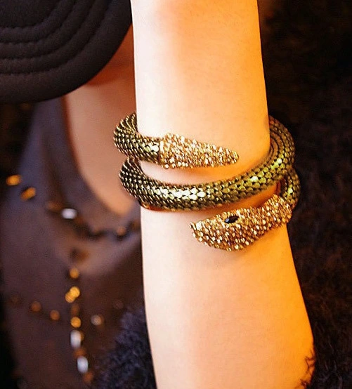 Creative Punk Full Diamond Multi-strand Snake Bracelet