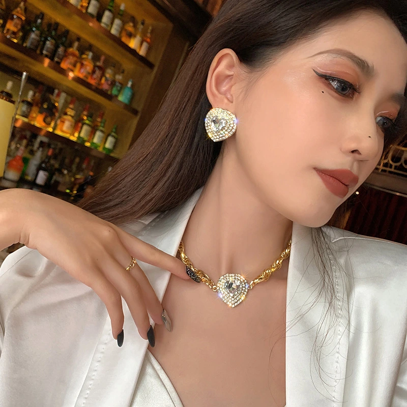 European And American Exaggerated Love Diamond Pendant Necklace Earrings Set Female Net Red Fashion Temperament Chain Clavicle Chain Necklace