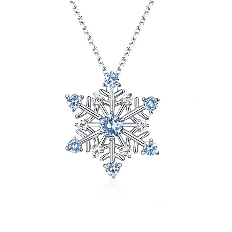 Romantic snowflake pendant