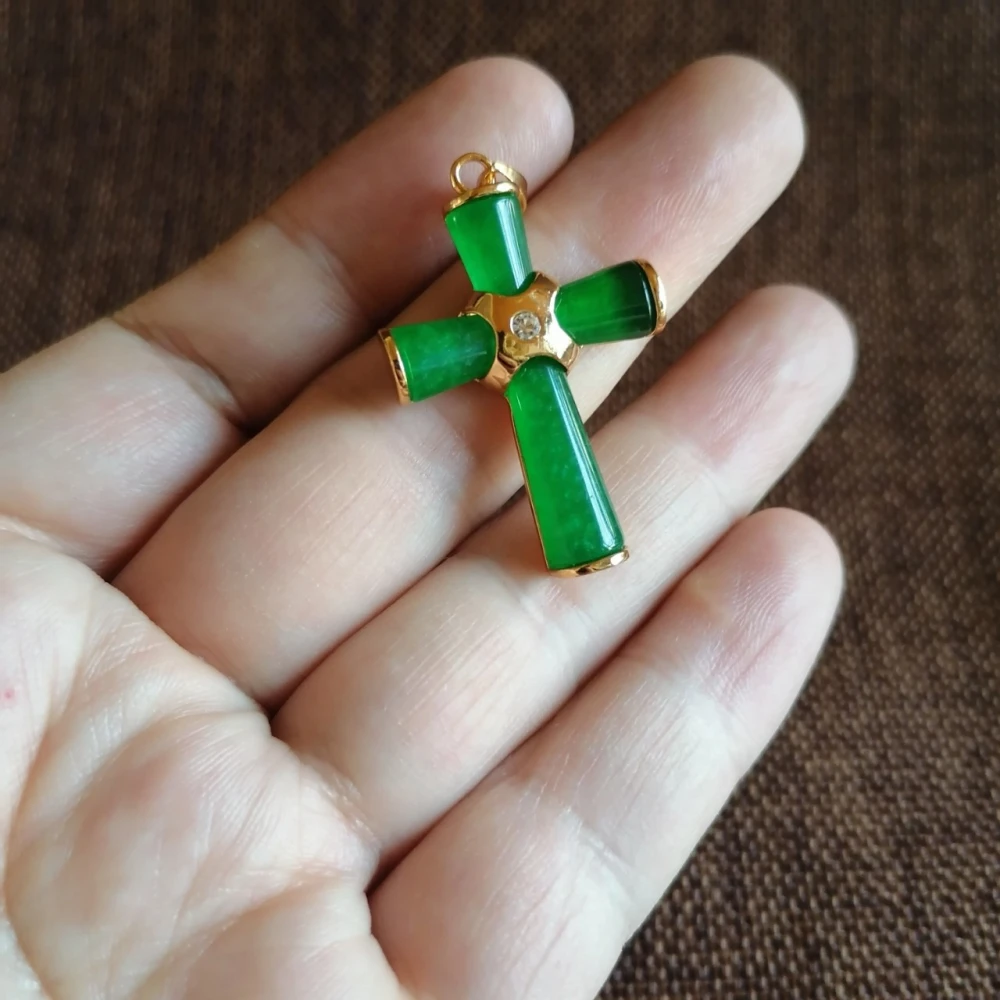 Granny Inlaid With Green And Emerald Crucifix Pendants