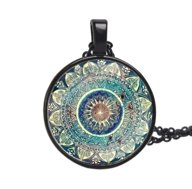 Fashion glass pendant necklace