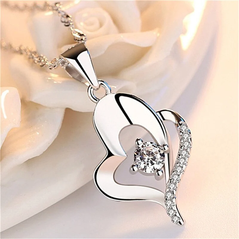 Love Short Clavicle Chain Personalized Heart Pendant