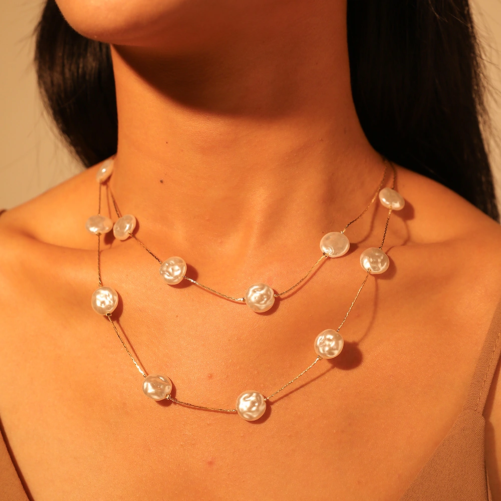 Double imitation pearl necklace