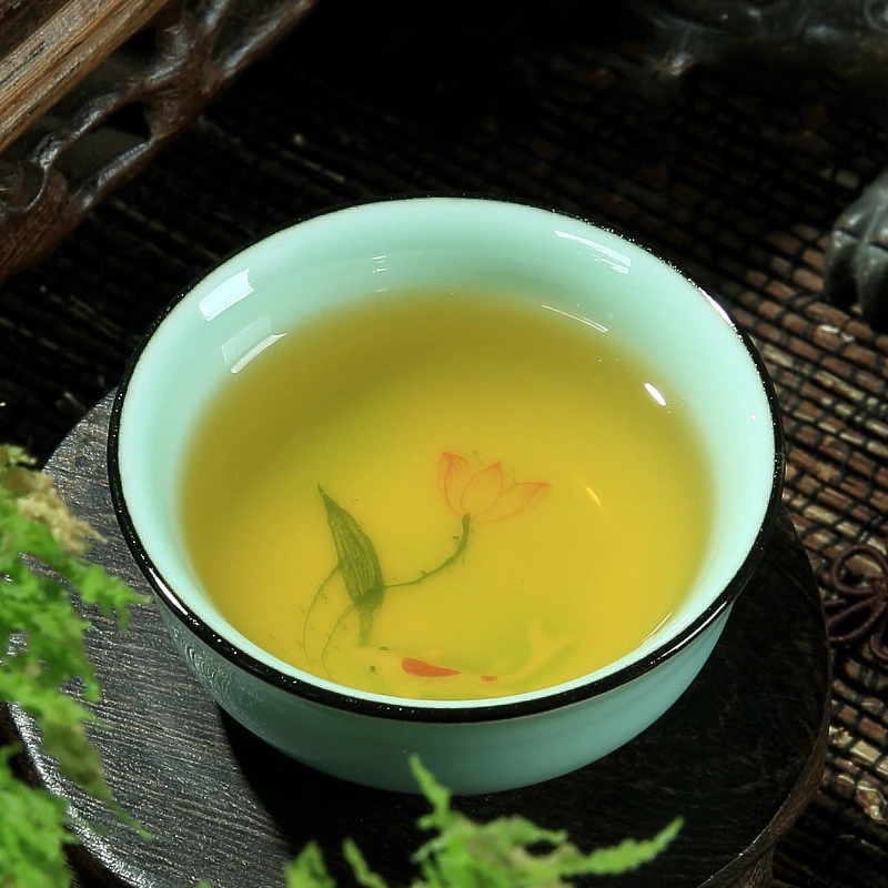 Celadon tea set tea cup hand-painted hand-painted embossed Azure Pisces Pu'er tea cup