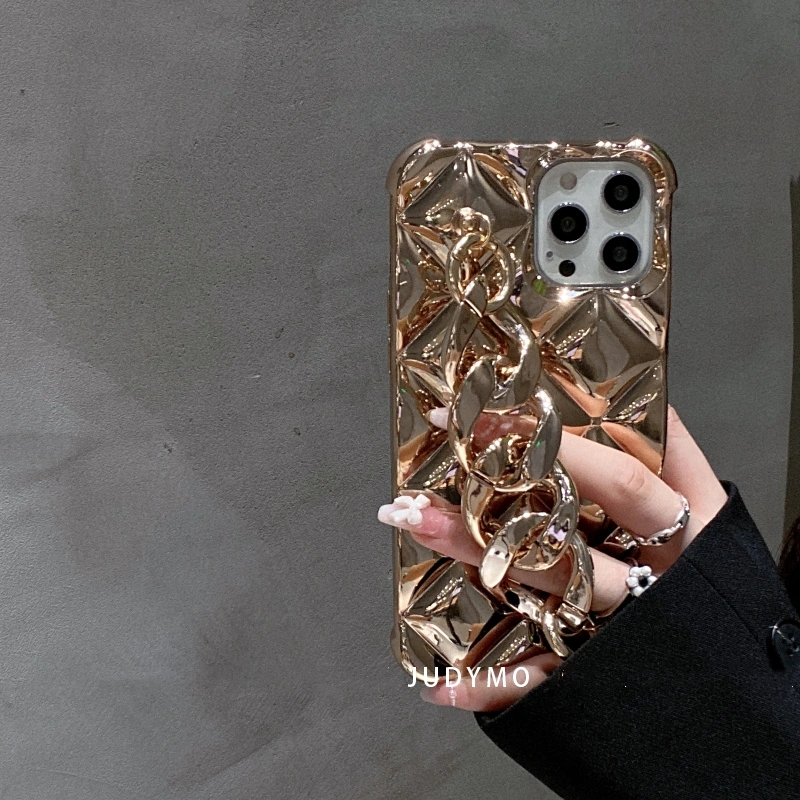 Very Cold Golden Chain Phone Case