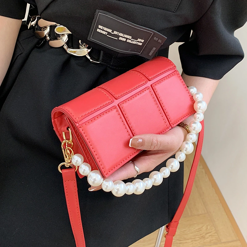 New Fashion Messenger Bag Female Bag Pearl Portable Small Square Bag