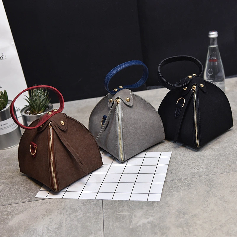 Korean version of the personality frosted triangle bag