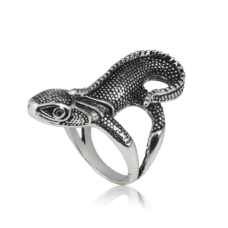 Creative Retro Simulation Lizard Exaggerated Titanium Steel Ring