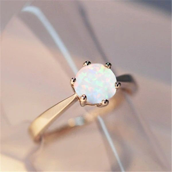 Ring With Eight Prongs Inlaid White Opal Bracelet
