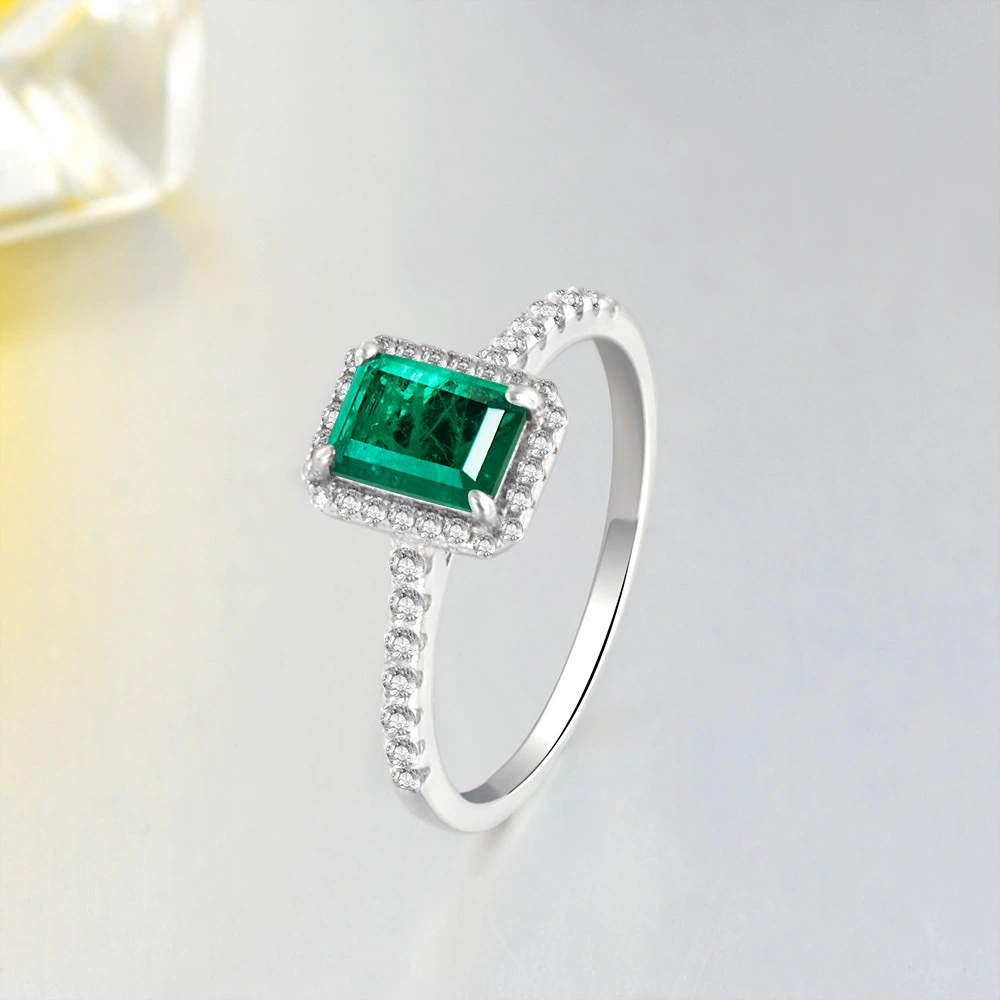 European and American Simple Emerald Princess Square Ring