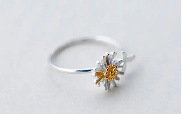 Daisy Women's Wreath Adjustable Wedding Ring Fashion Small Fresh Pastoral Ring