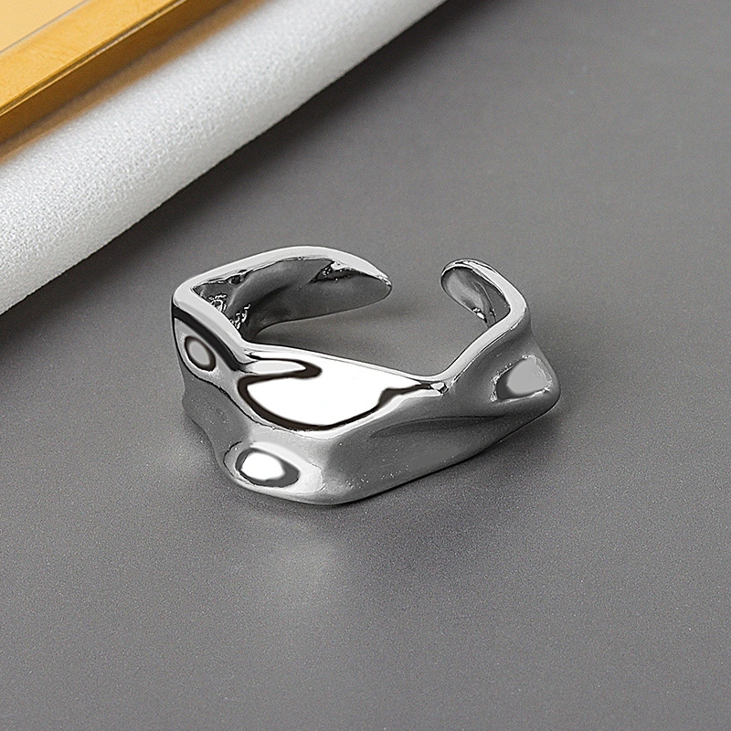 Minimalist Irregular Wave Pattern Glossy Female Ring Ring