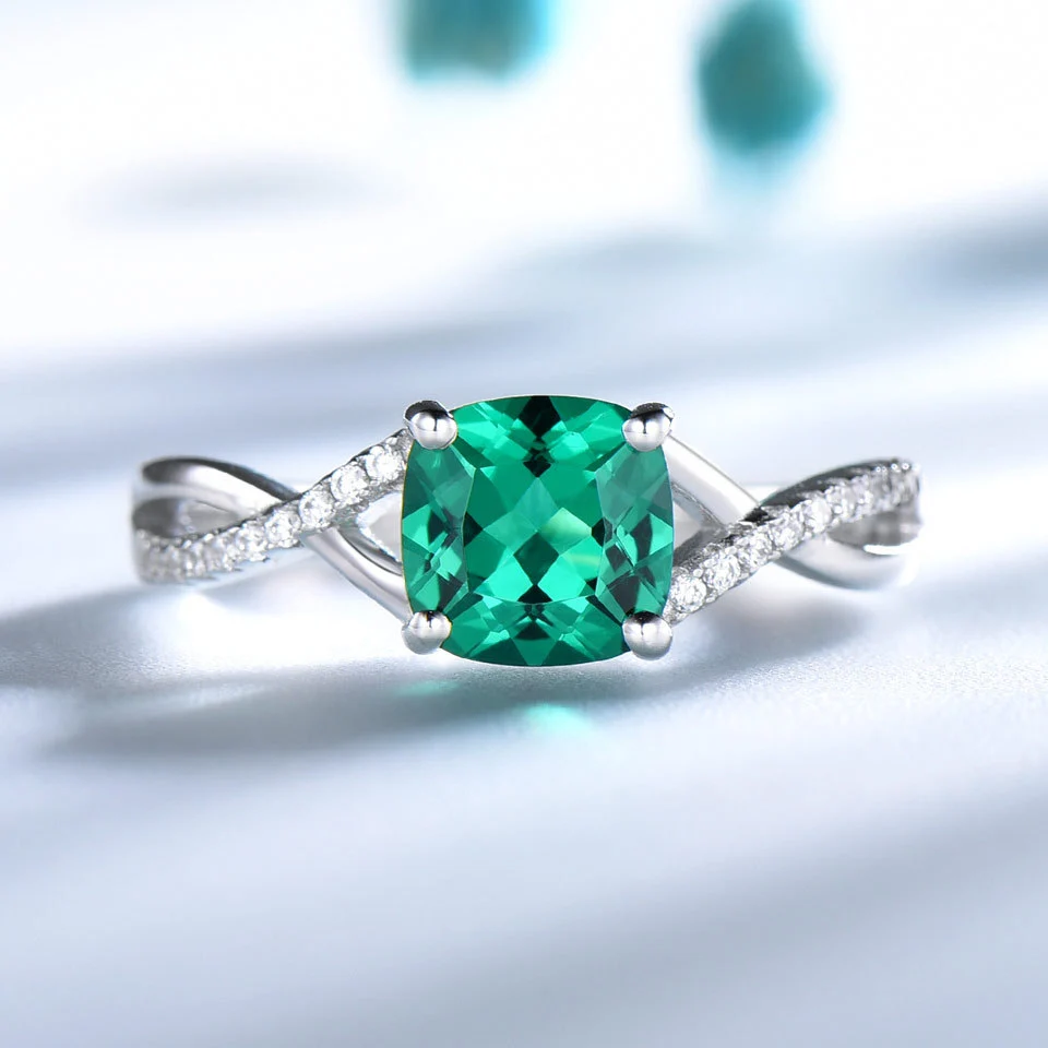 S925 Sterling Silver Emerald Ladies Ring