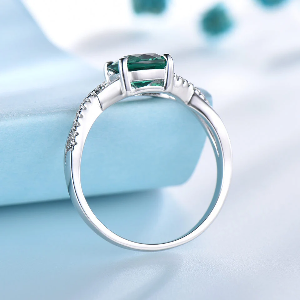 S925 Sterling Silver Emerald Ladies Ring