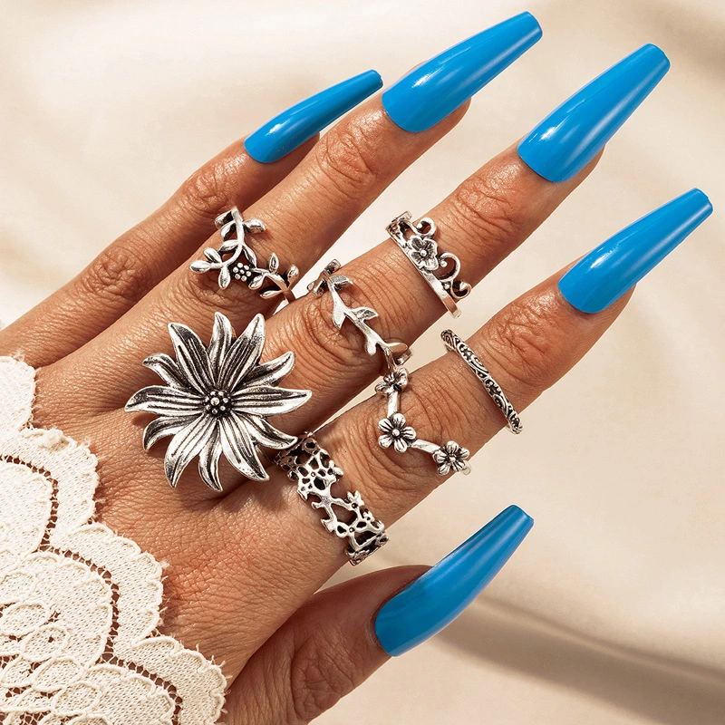 Big Flower Antique Silver Leaf Simple 7-piece Ring