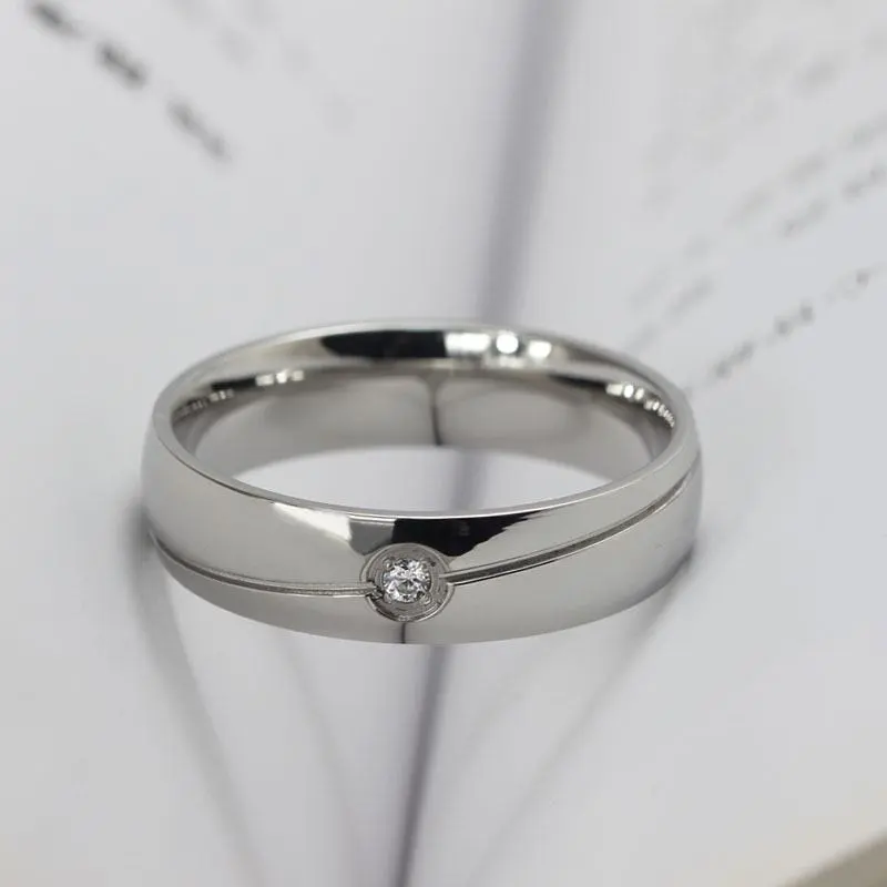 Personalized Simple Ring With Solitaire Diamond