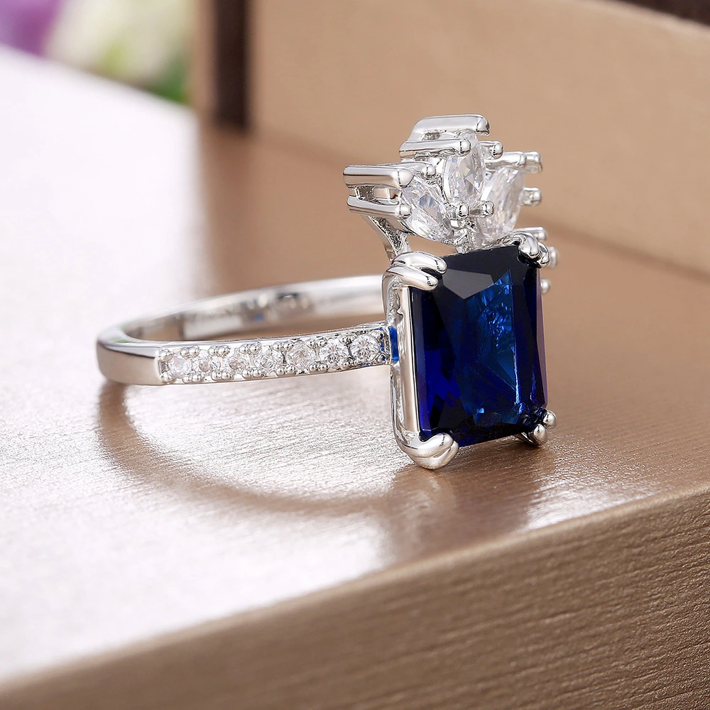 Hot Sale Luxury Floral Ladies Ring