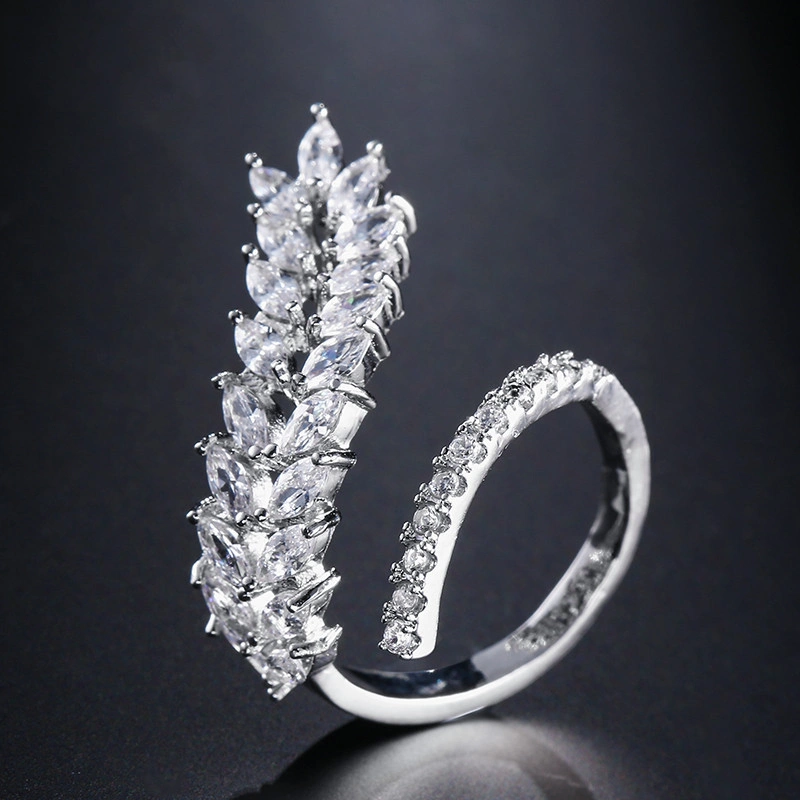 Fashionable Personality Creative Ladies Ring With AAA Zircon